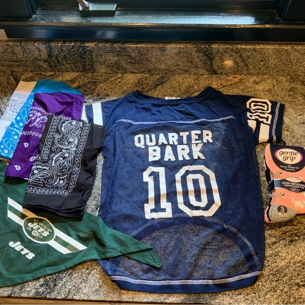 Dog Bundle, Jets Bandana. Blue Dog Jersey, Dog/cat socks set of 3, 4 Bandana’s